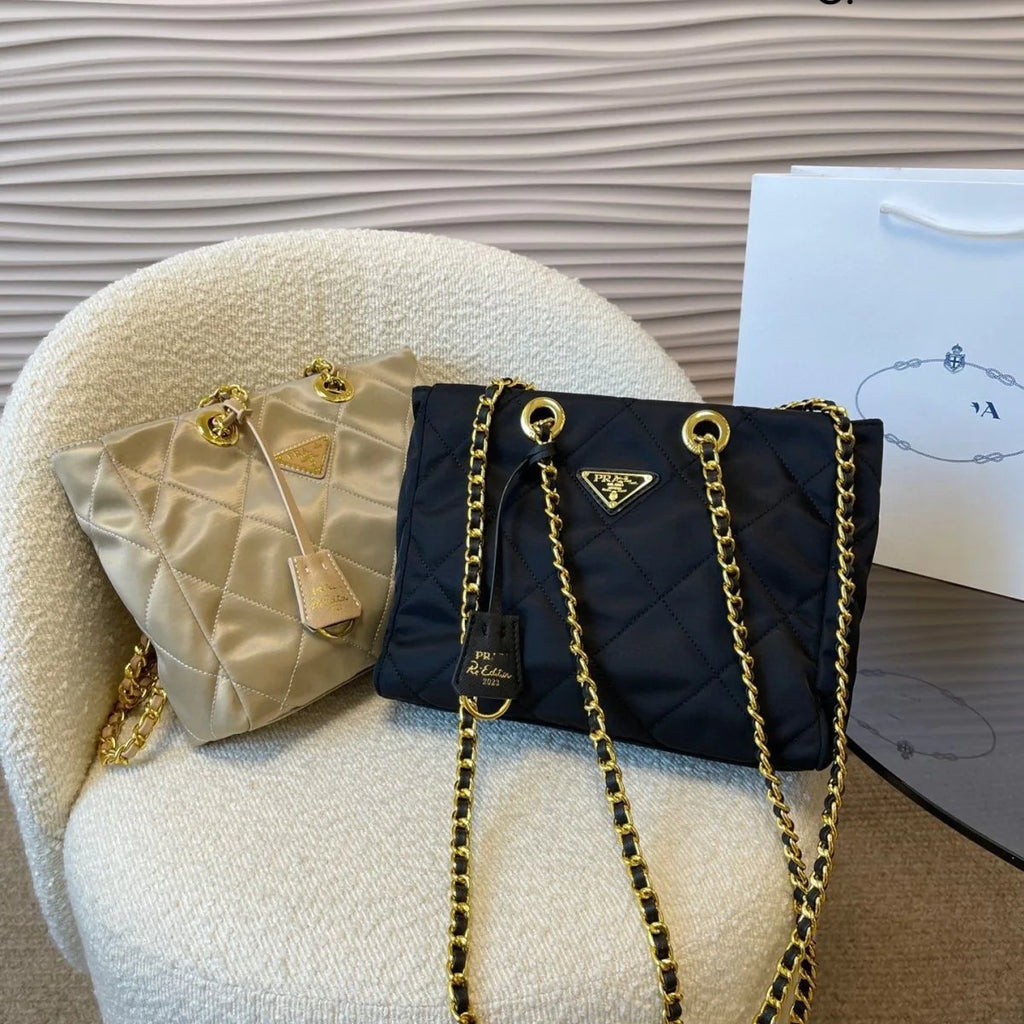 New Style Versatile Fashion Tote Bag Large Capacity Diamond Bag 1024031401