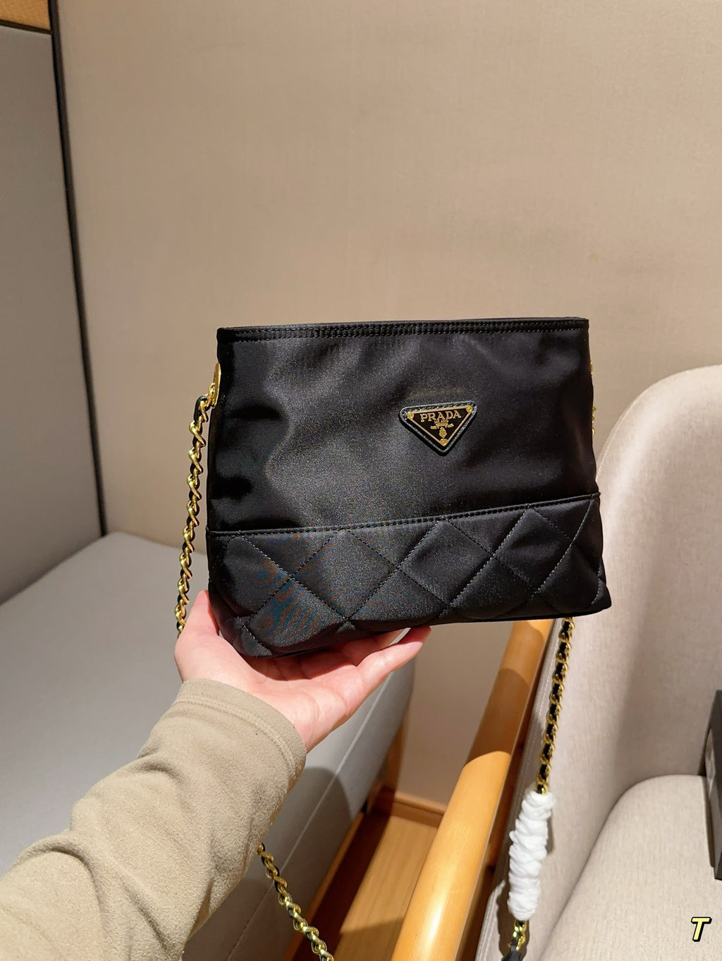 P underarm chain bag 0724120505