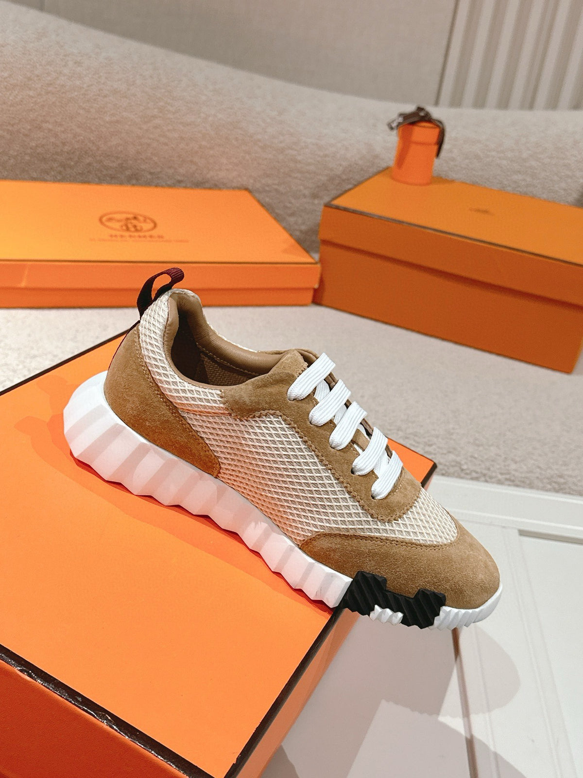 HM Bouncing sneaker 1824111308
