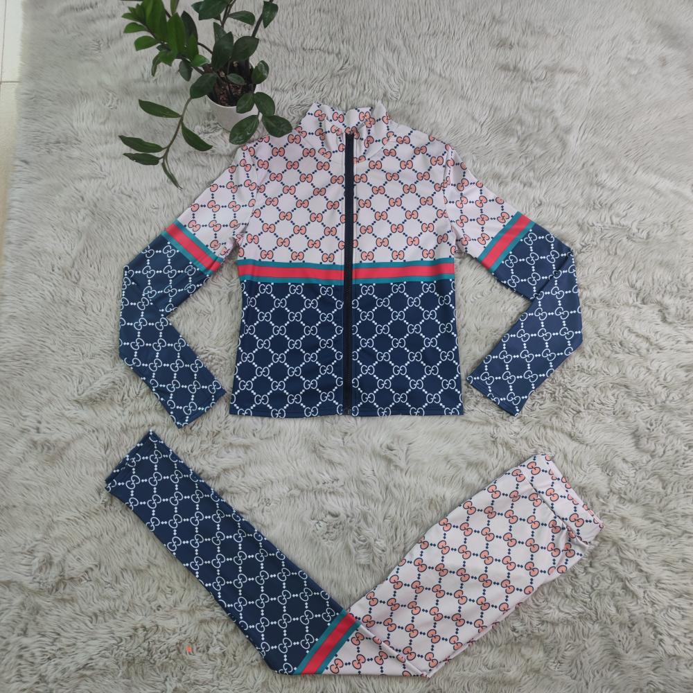 Fashionable printed casual and sporty two-piece set XC0823110304