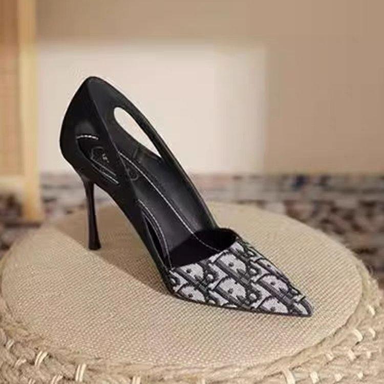 Pointed Toe Pumps 0823120606