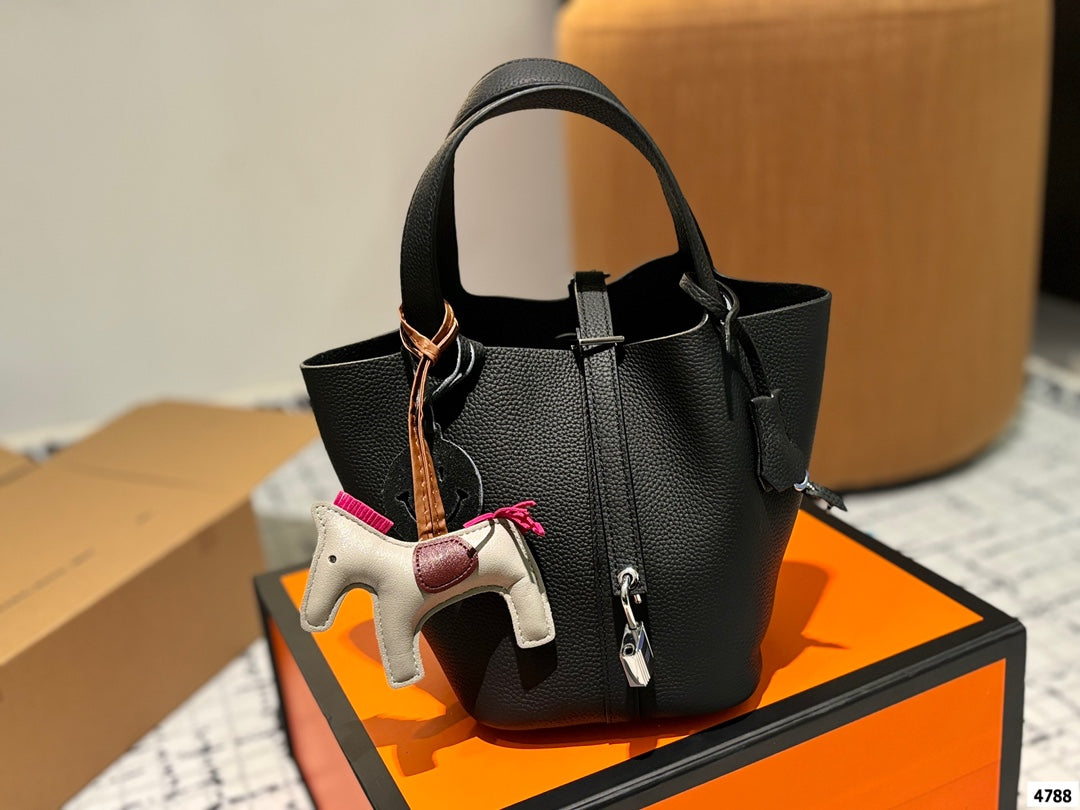 H Picotin18 Multicolor Bucket Bag 0724101014
