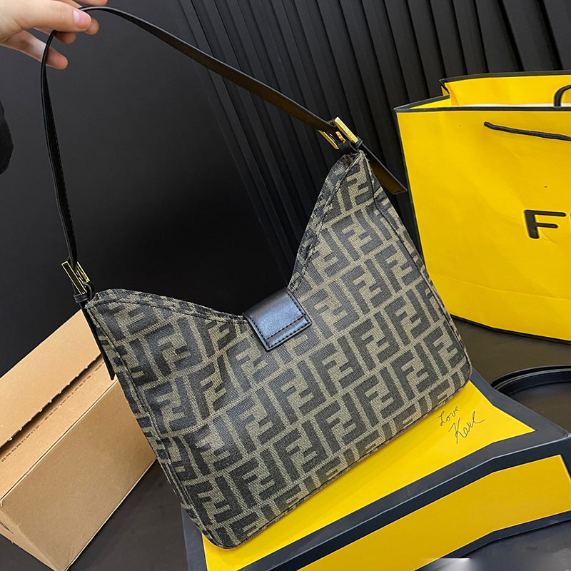 Fashion Versatile Casual Crossbody Bag KL1023110901
