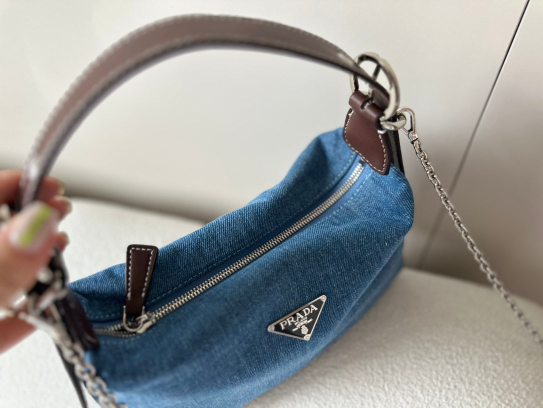 Classic underarm denim bag 1824050302