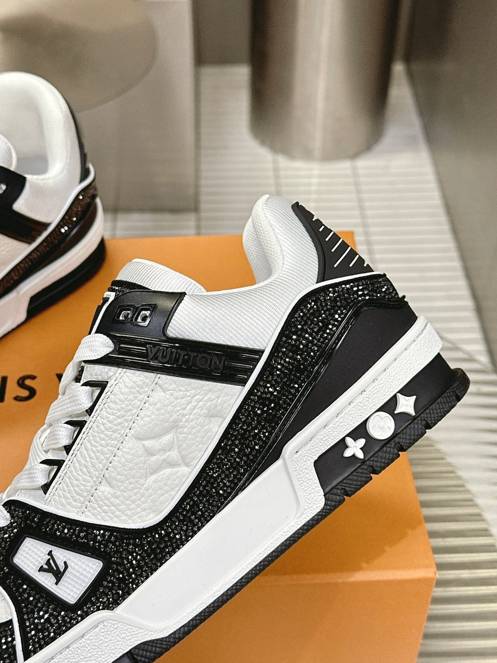 L trainer fashion diamond sneakers 0725032601