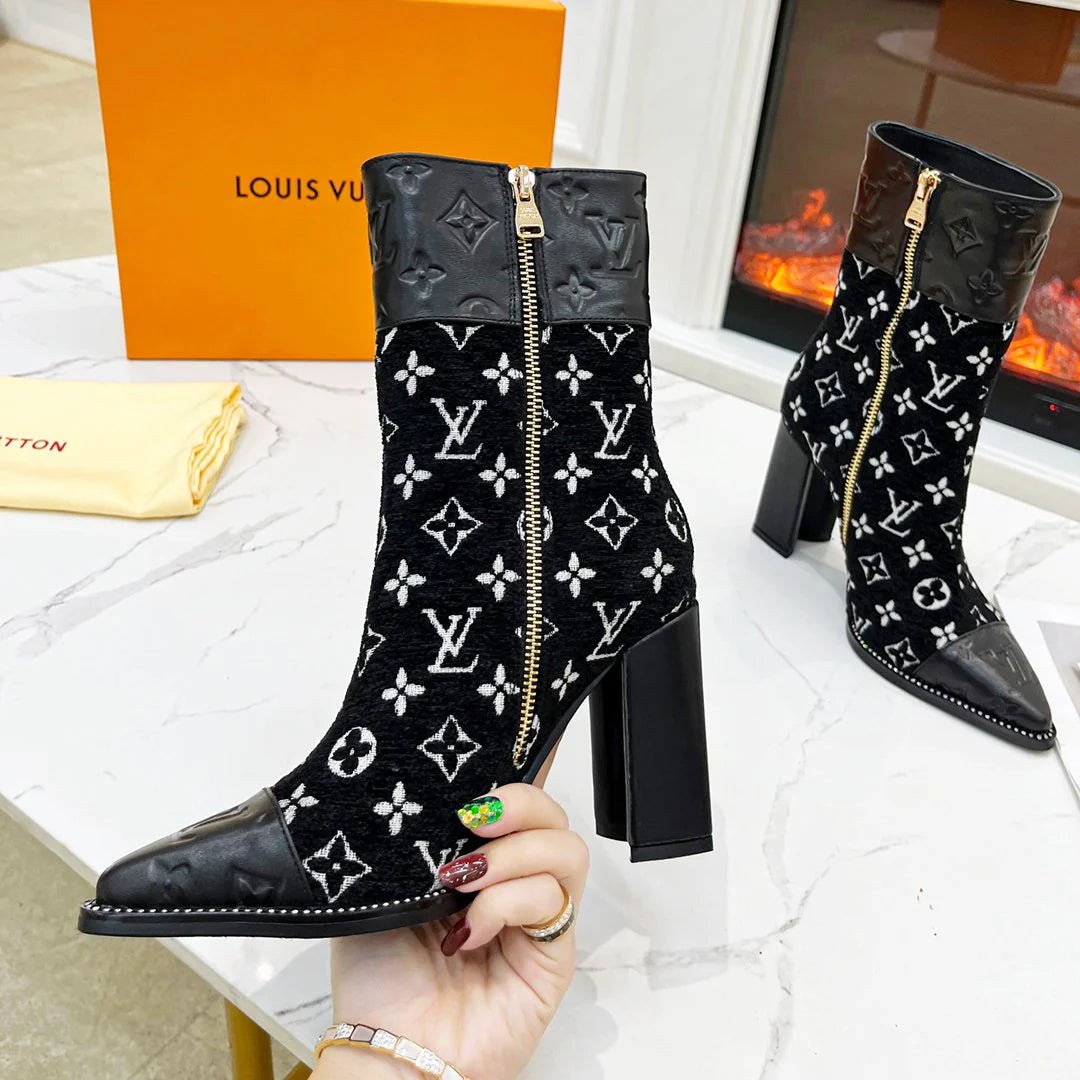 New fashion and versatile casual boots 1024011116