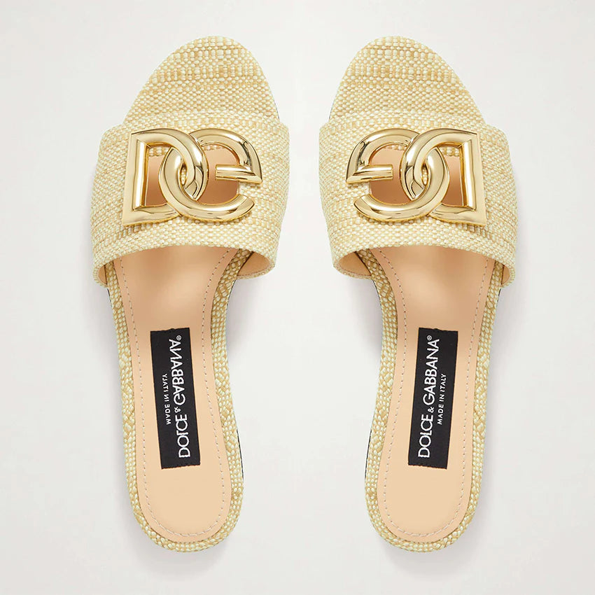 New fashion and versatile woven sandals 1024060402