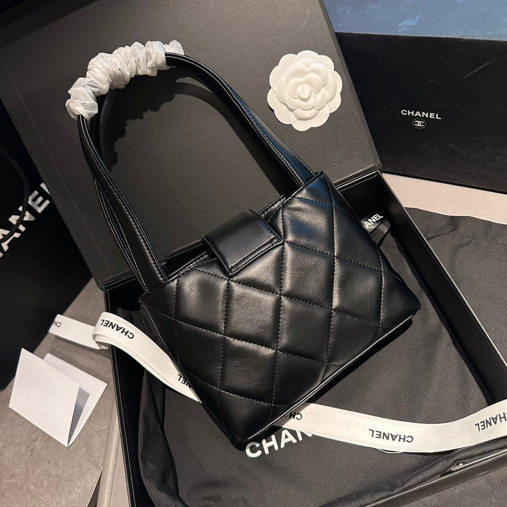 New Fashion Versatile Handbag 1023121412