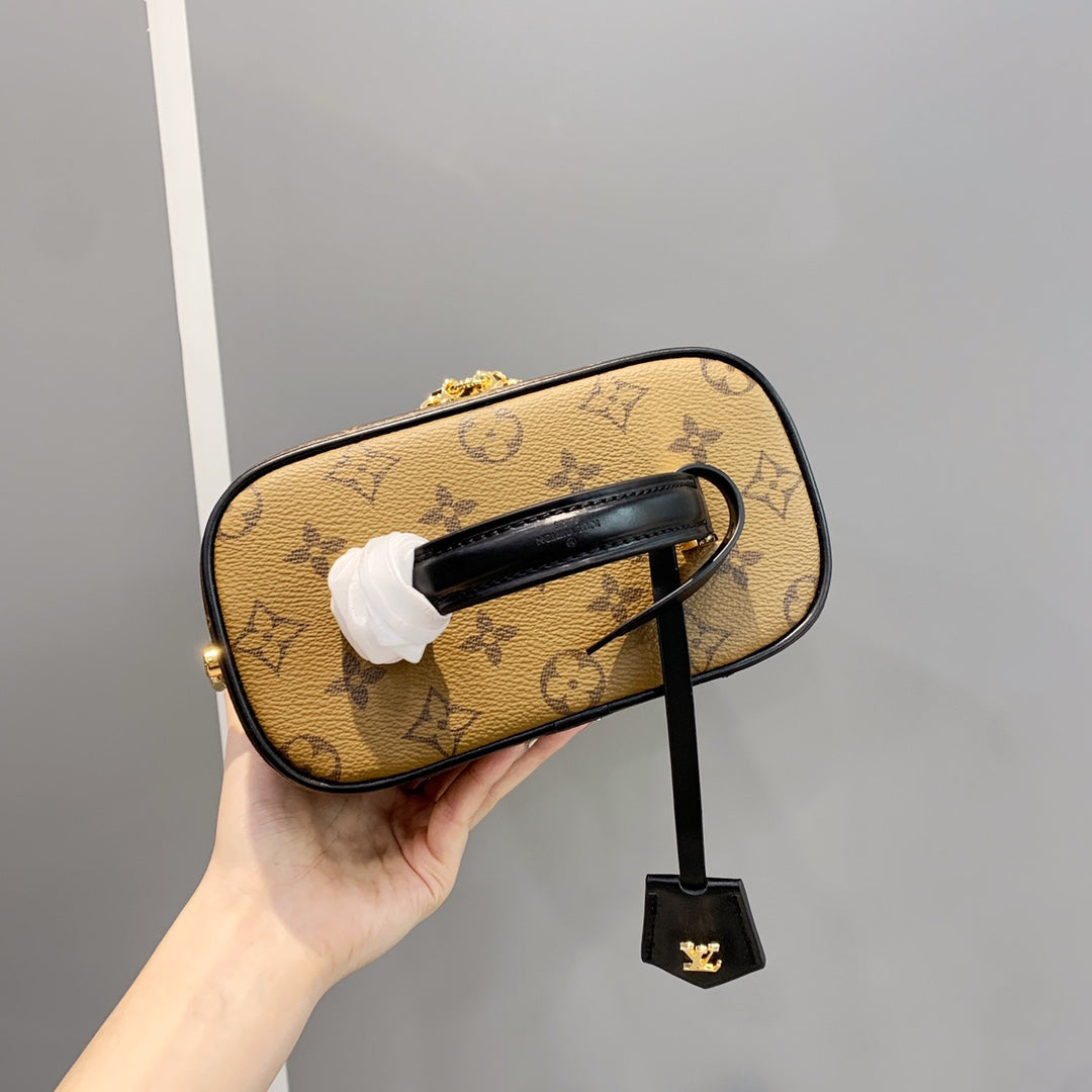 Luxury-VL VANITY Small Handbag Cosmetic Bag PD0423081608