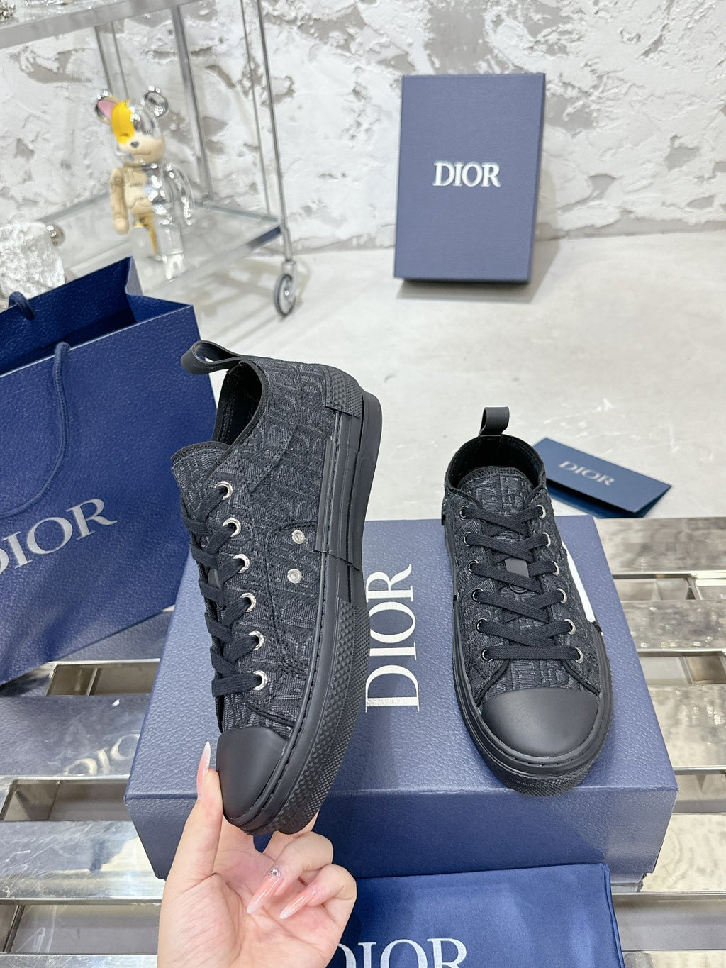 CD B23 Low-Top Sneaker 1824120910
