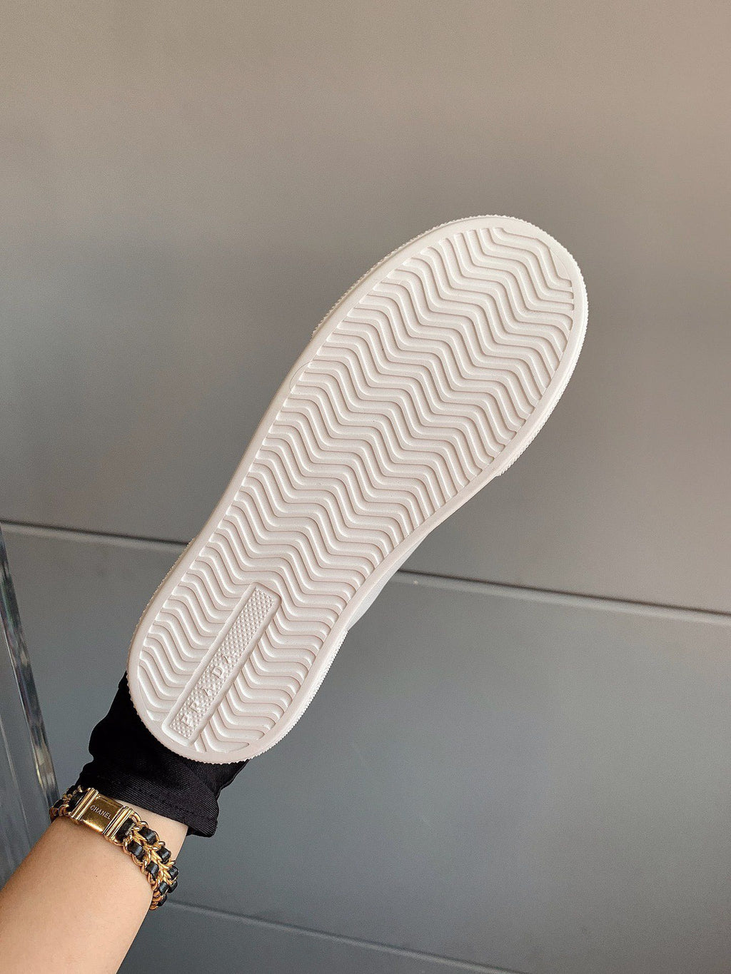 P classic siLer tail couple white shoes 0724111112