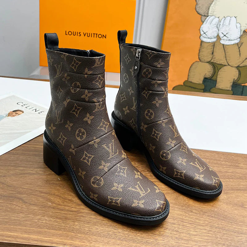 New versatile vintage mid top boots with floral patterns 1024093021