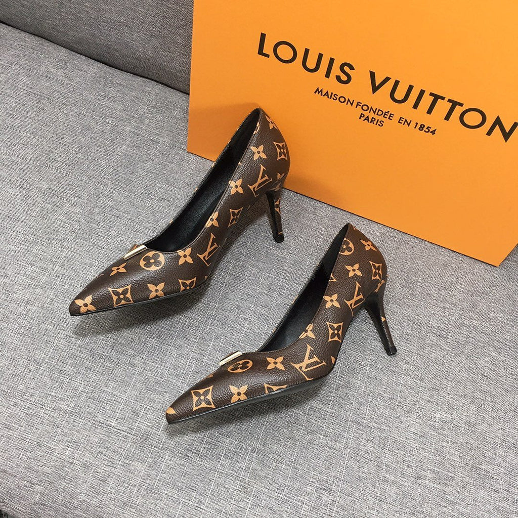 Fashion new versatile high heels 1023120507