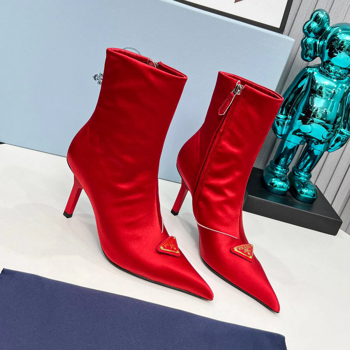 New Fashionable Thin Heel Pointed Short Boots 1024102402