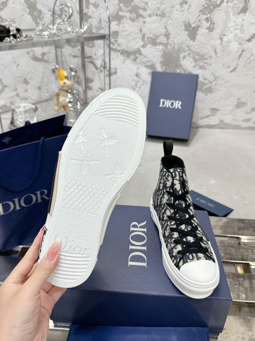CD B23 High-Top Sneaker 1824120909