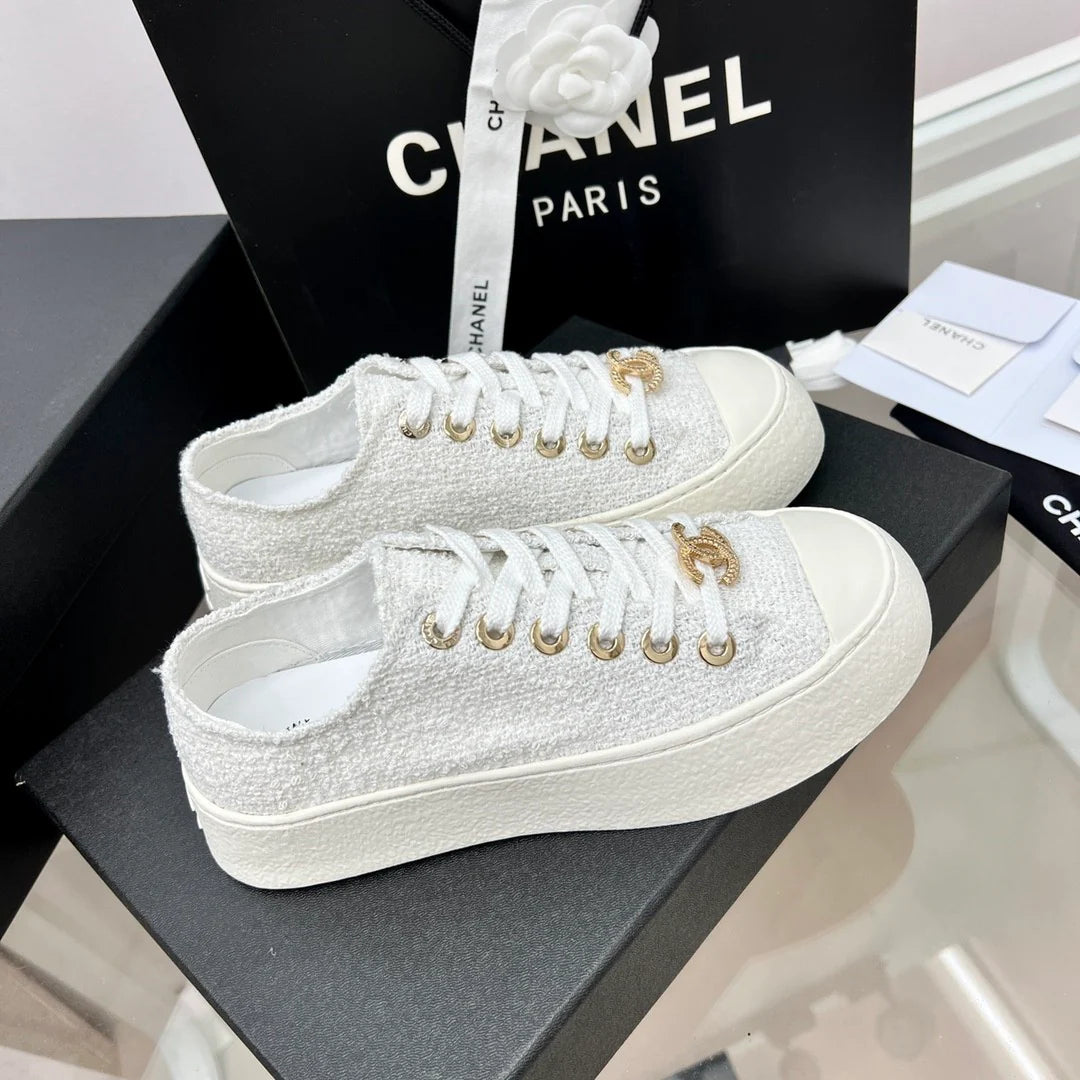 New fashion classic versatile sports sneakers 1024040317