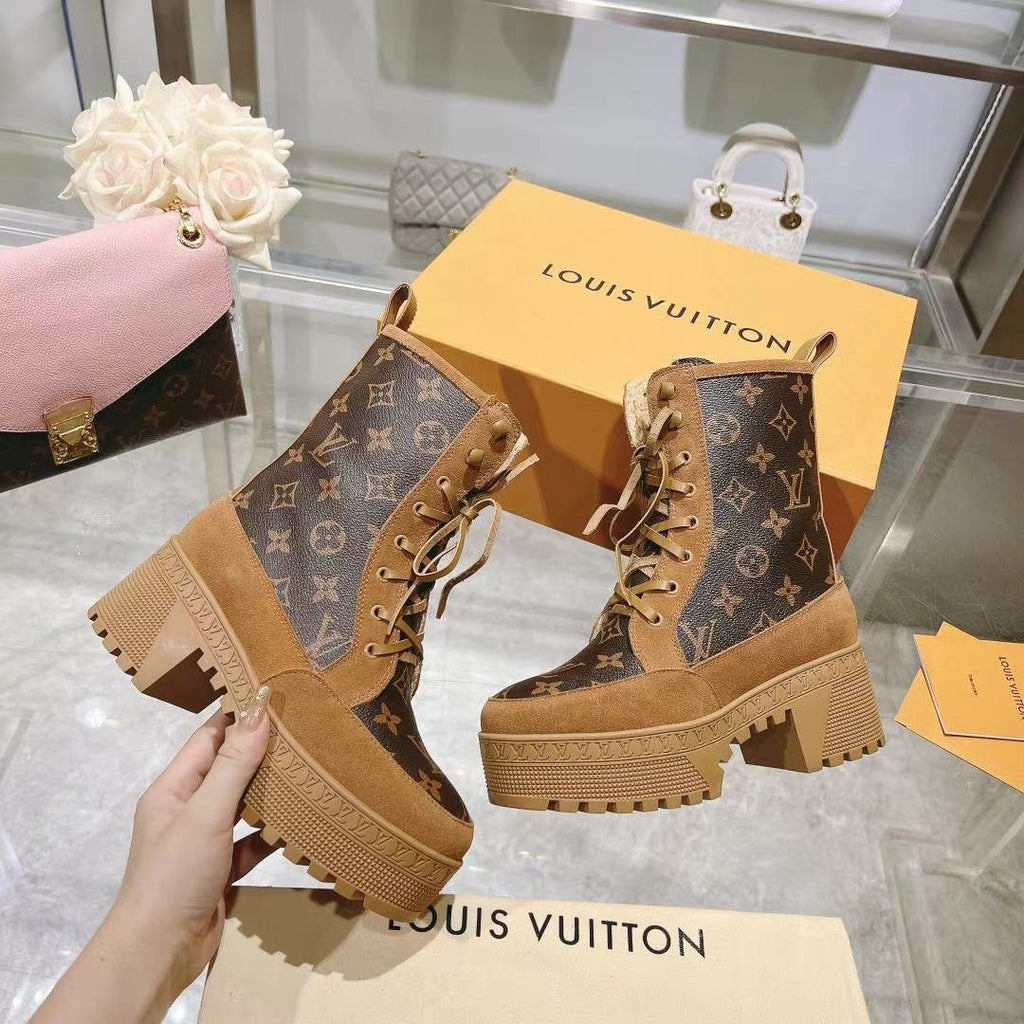Fashion classic printed women's boots 1023120415