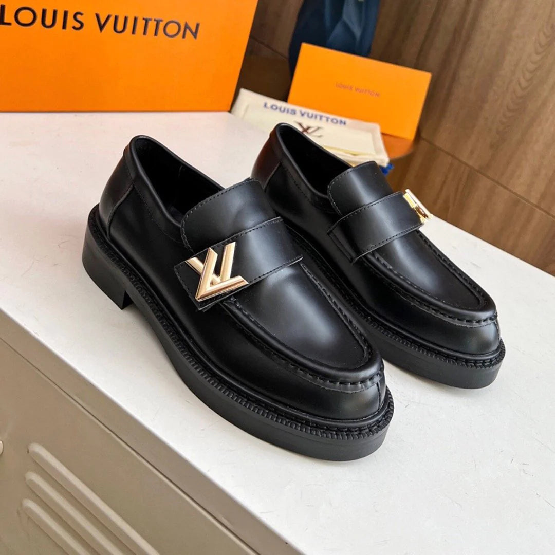 New fashionable and versatile loafers 1024011703