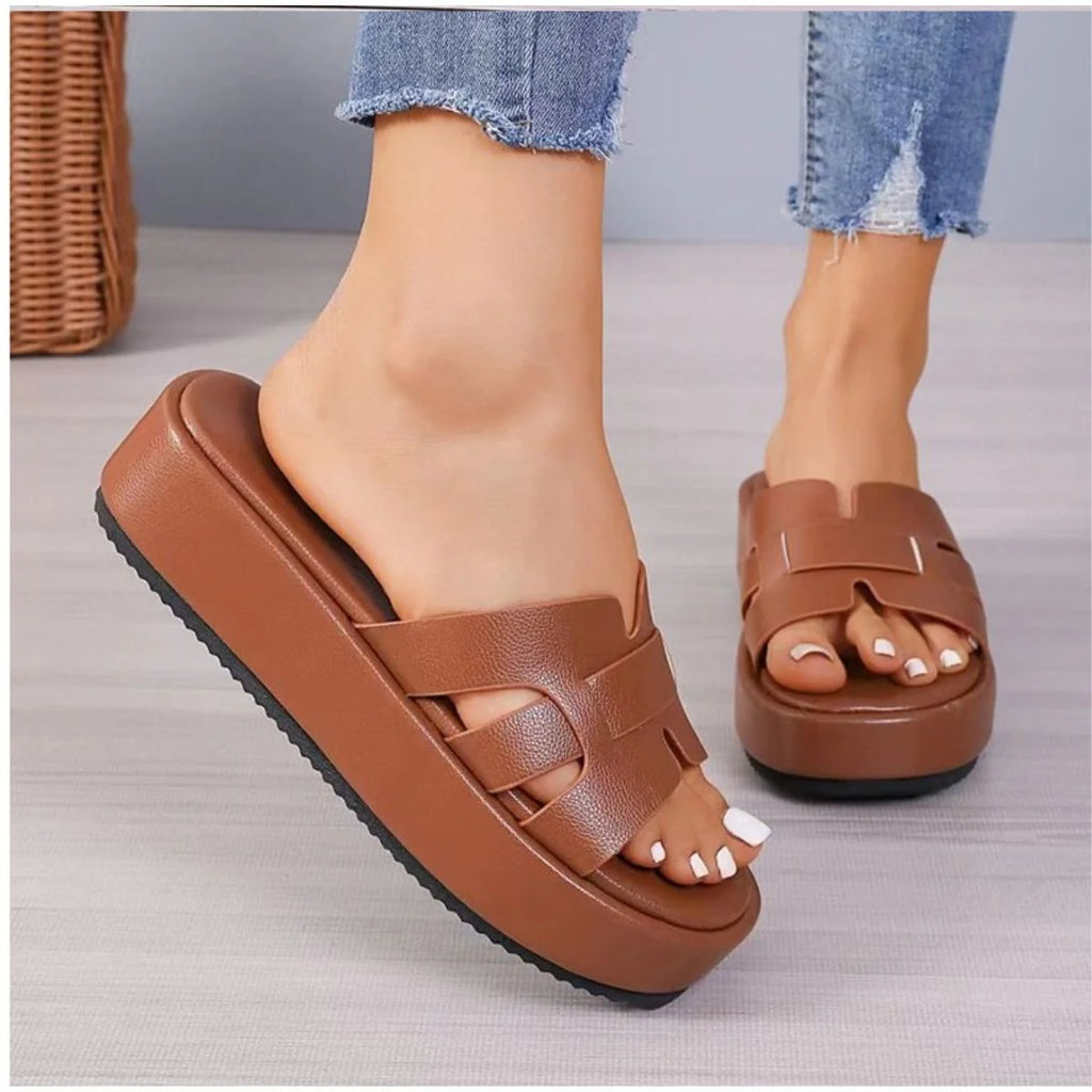 New Large Size Fashionable All-match Fish Mouth Beach Sandals And Slippers 1024041104
