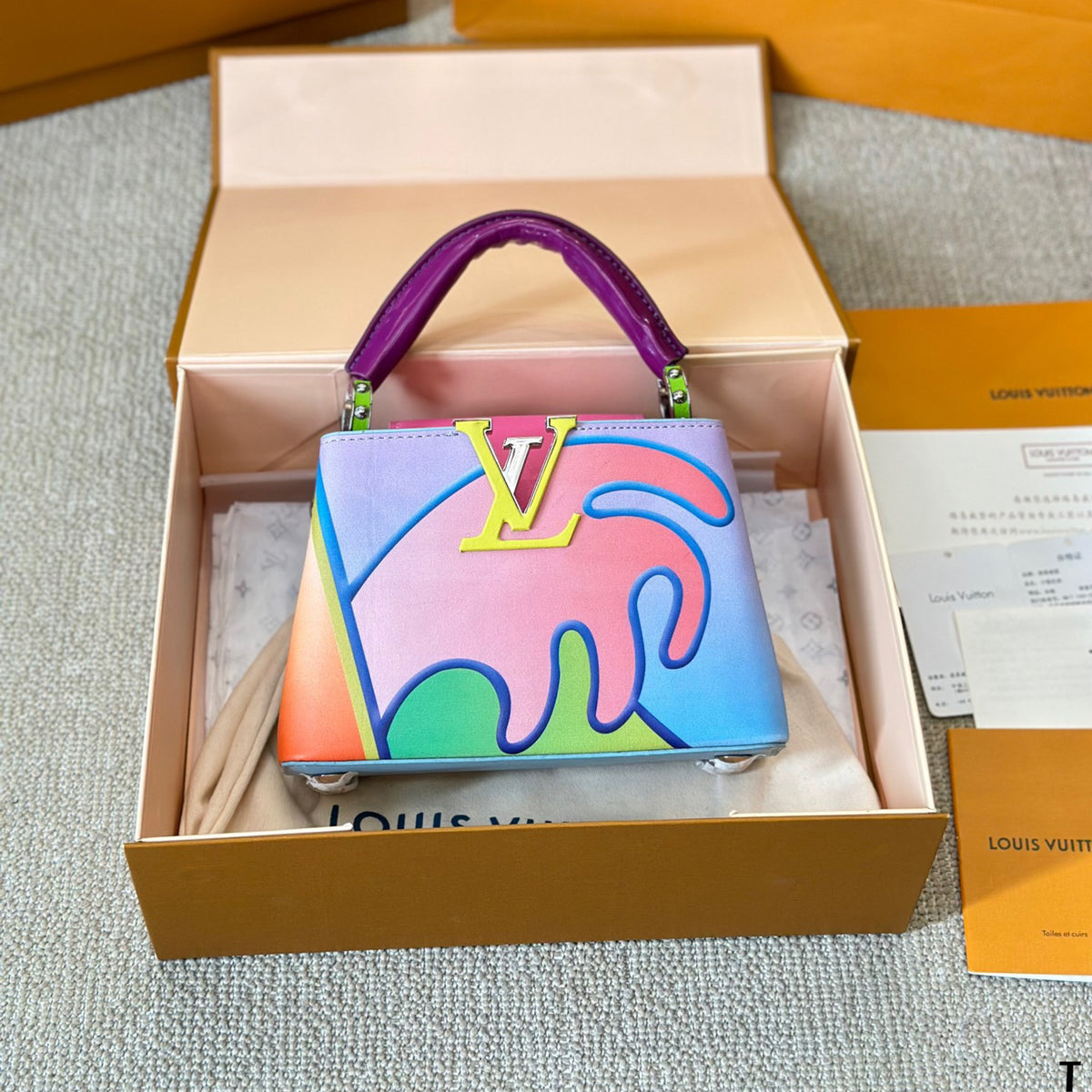 L Capucines Handbag XC24100809
