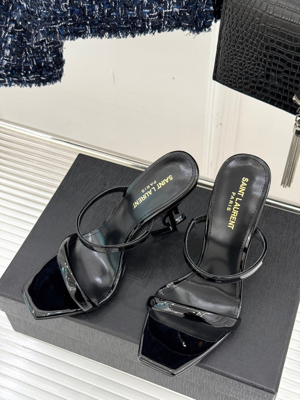 letter heel one-strap high-heeled slippers 0725031113