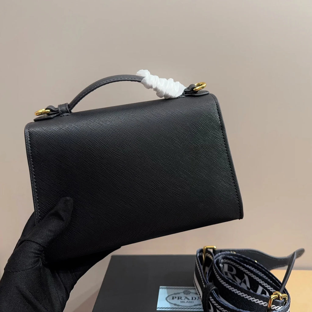 Colorblocked mono crossbody bag 1025070403