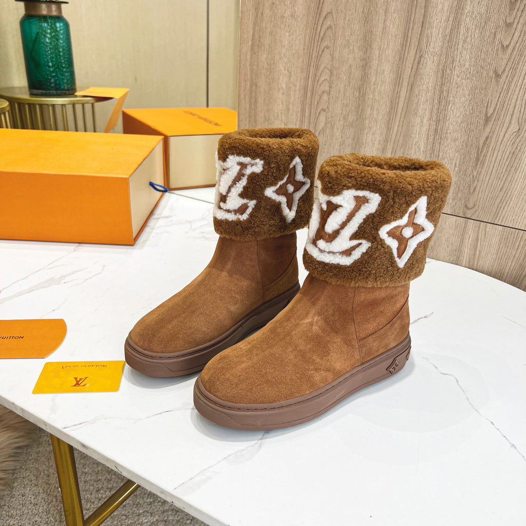 Women's V Brown Suede Boots XC0723082106