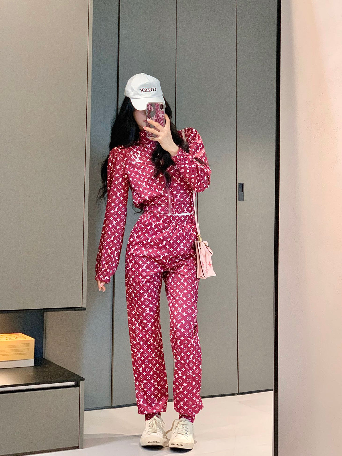 V Fashion letter print set 0724101111
