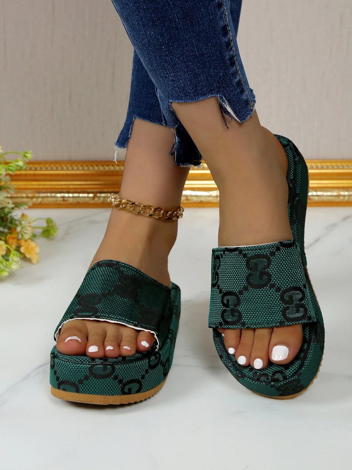 New Printed Word Muffin Sandals And Slippers 1024051506