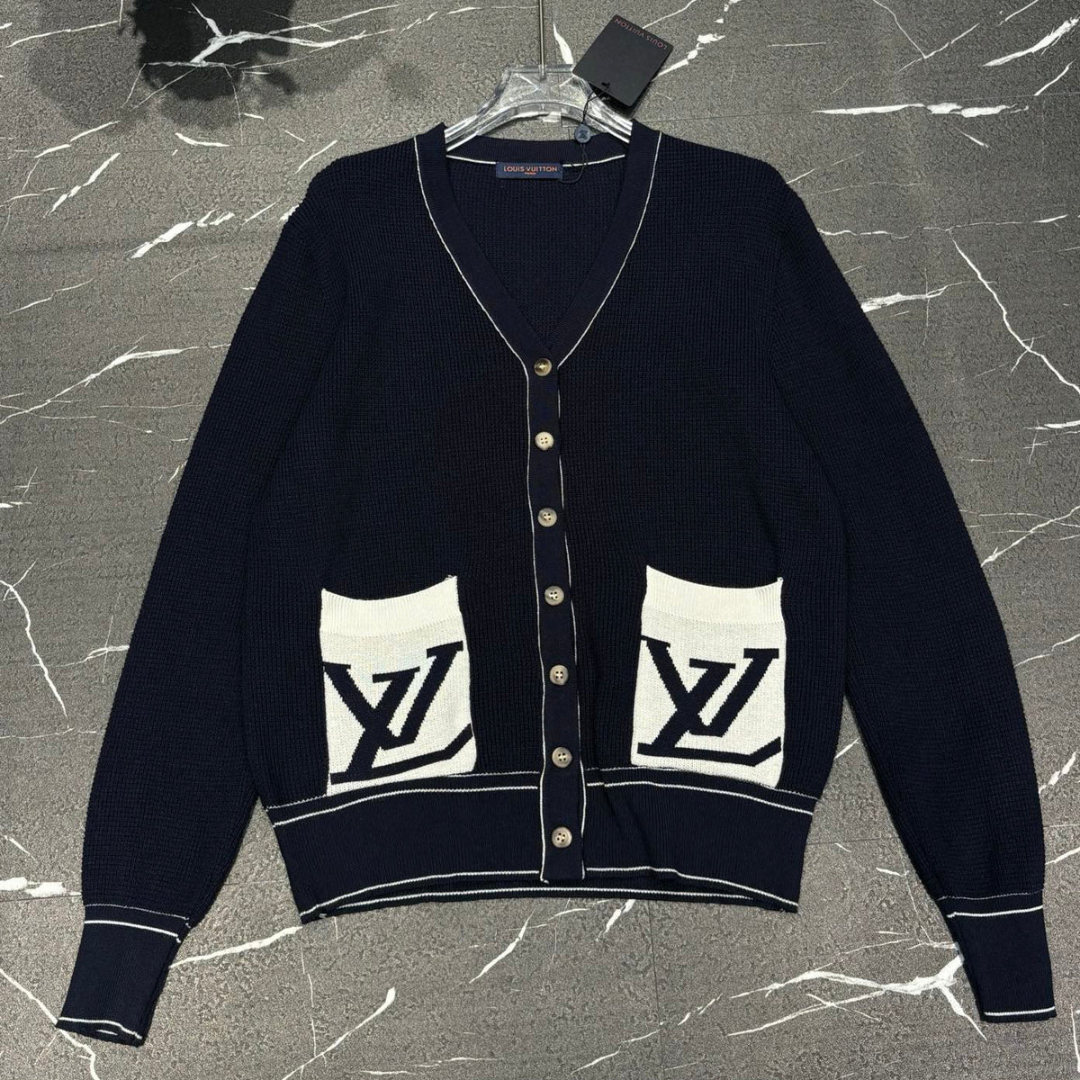 New Color-Blocked Pocket V-Neck Long-Sleeve Knit Sweater 1025092323