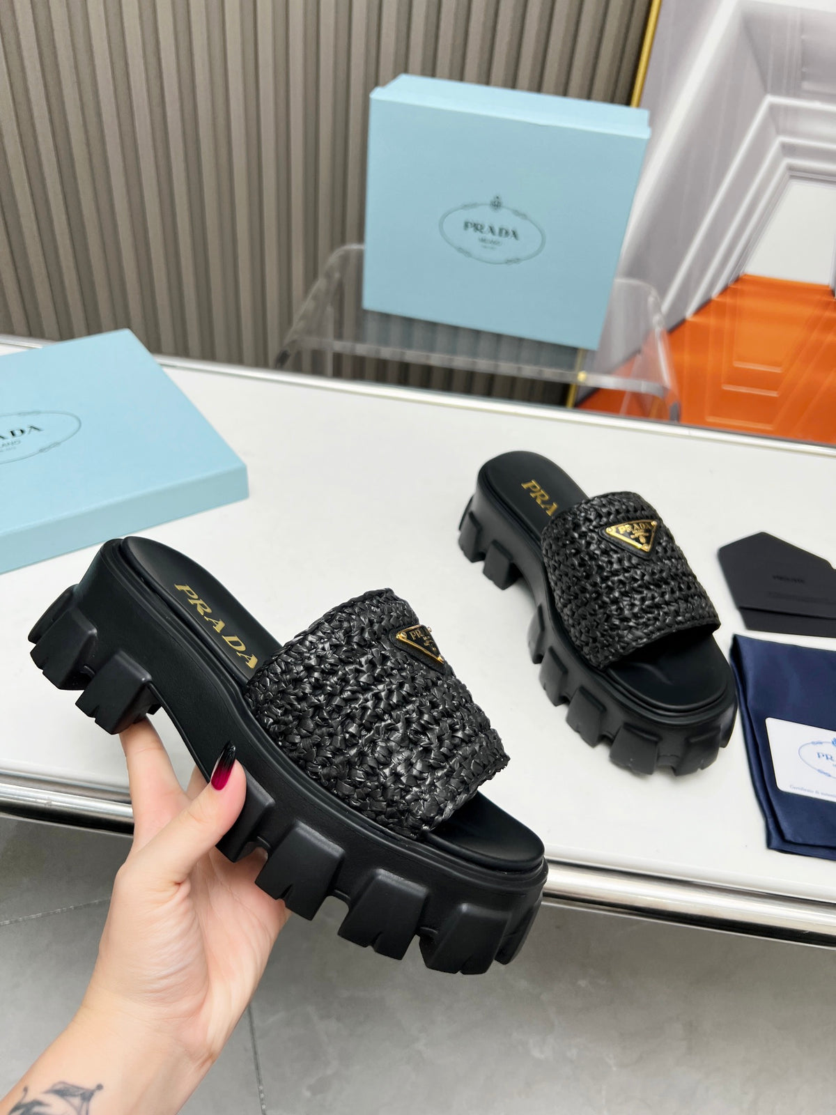 P Spring and Summer Sawtooth Roman Weave Ultra Light Thick Sole 0724071816