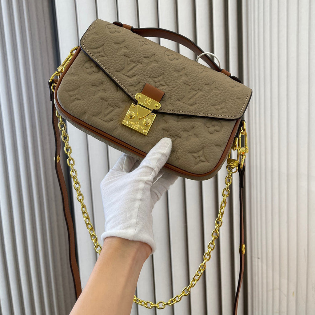 New trendy and fashion bags WLF1023090720