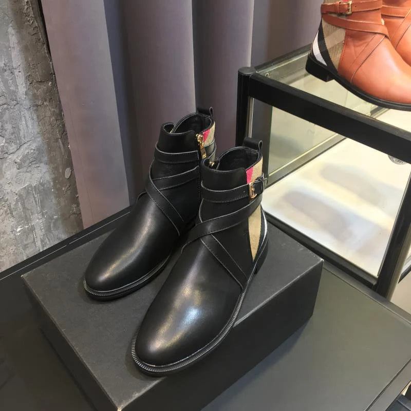 New Fashionable and Versatile Women's Boots 1025102807
