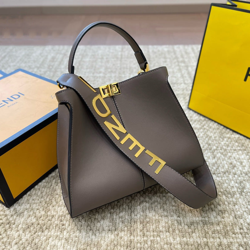 Peekaboo bag 1824062413