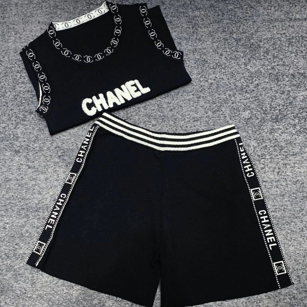 New Style Personalized Western Style Classic Knitted Slim Fit Bottoming Vest Set 1024022909