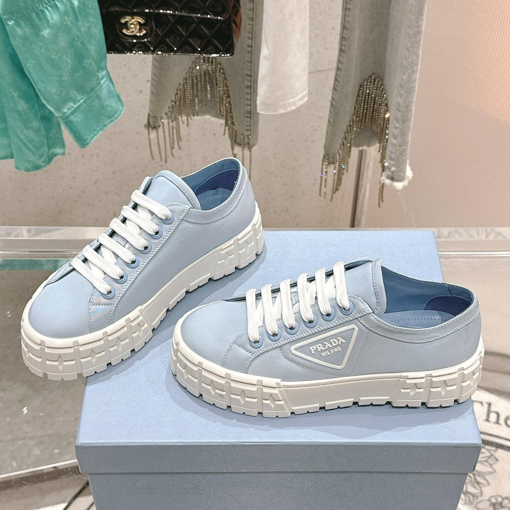 New fashionable and versatile thick-soled sneakers 1024013001