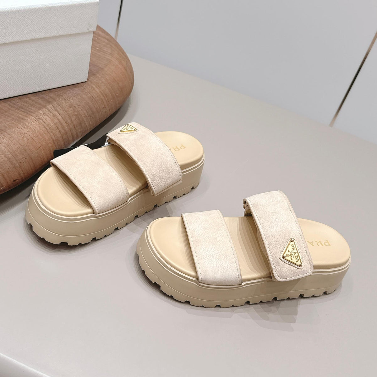 Women's fashionable casual sandals 0726051905