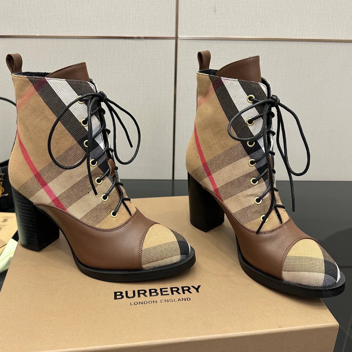 Latest Vintage Fashion Boots 1025101406