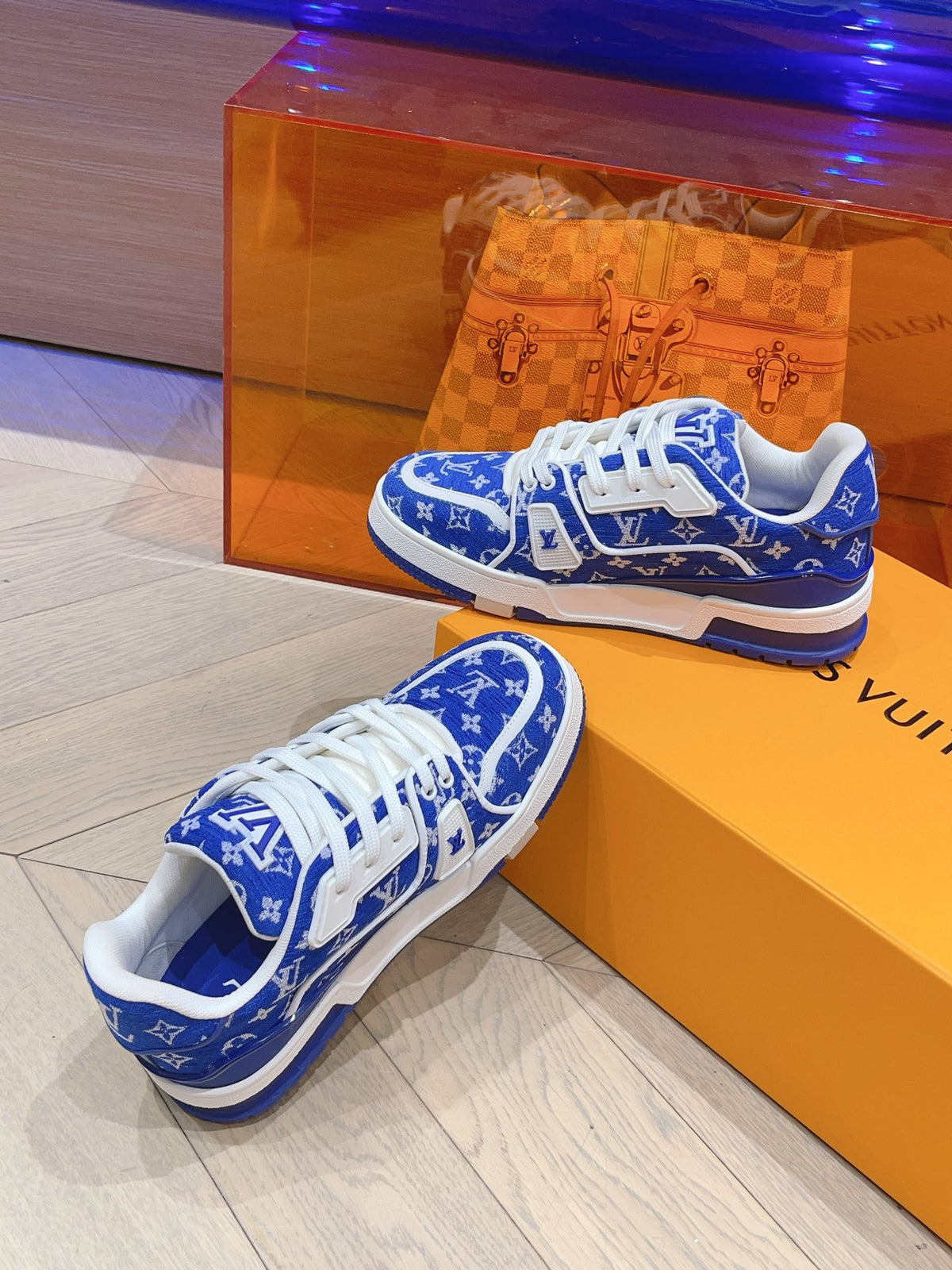 L couple limited series casual denim print sneakers 0725012402