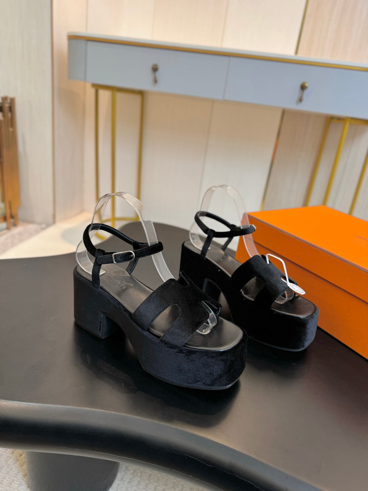 H classic chunky heel suede platform sandals 0724112702