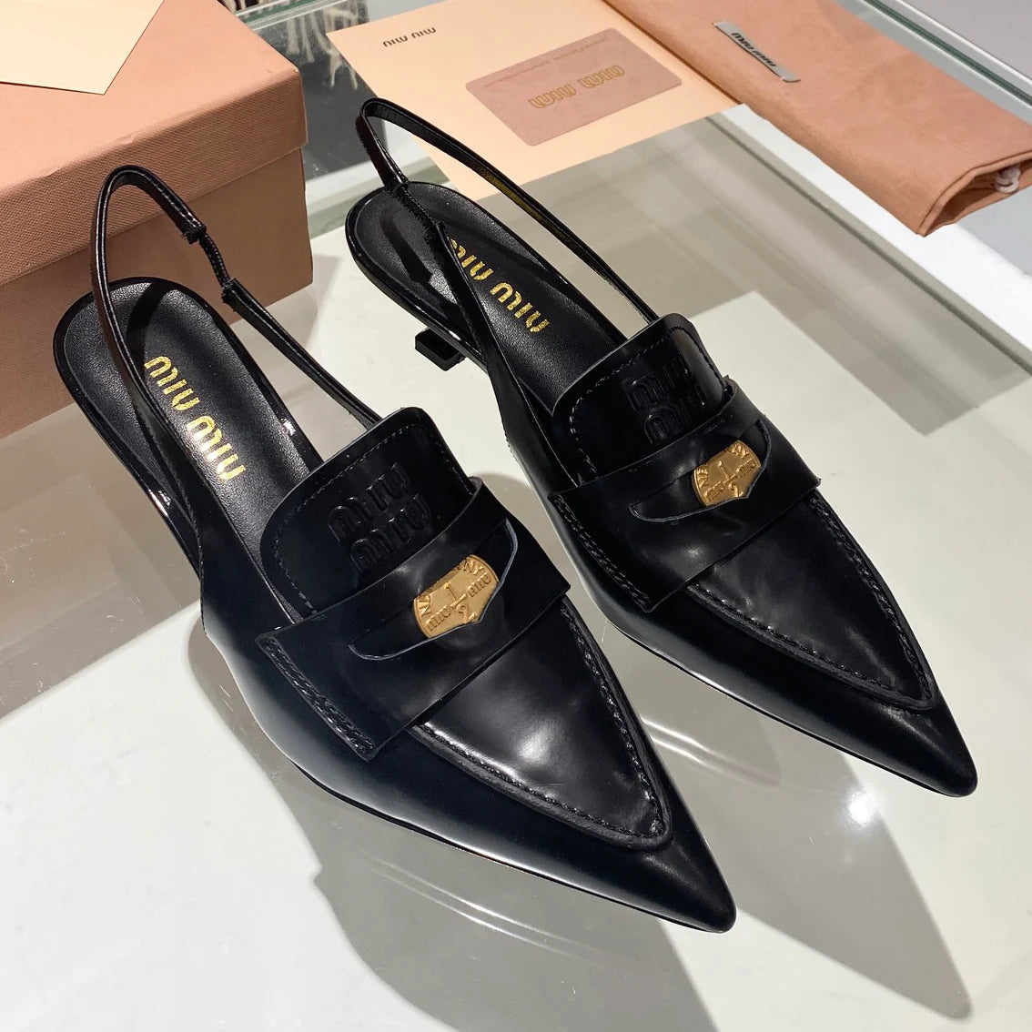 New Kitten Heel Pointed Toe Sandals 1025062403