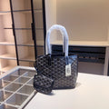 GY Classic Print Small Shopping Tote 1024052904