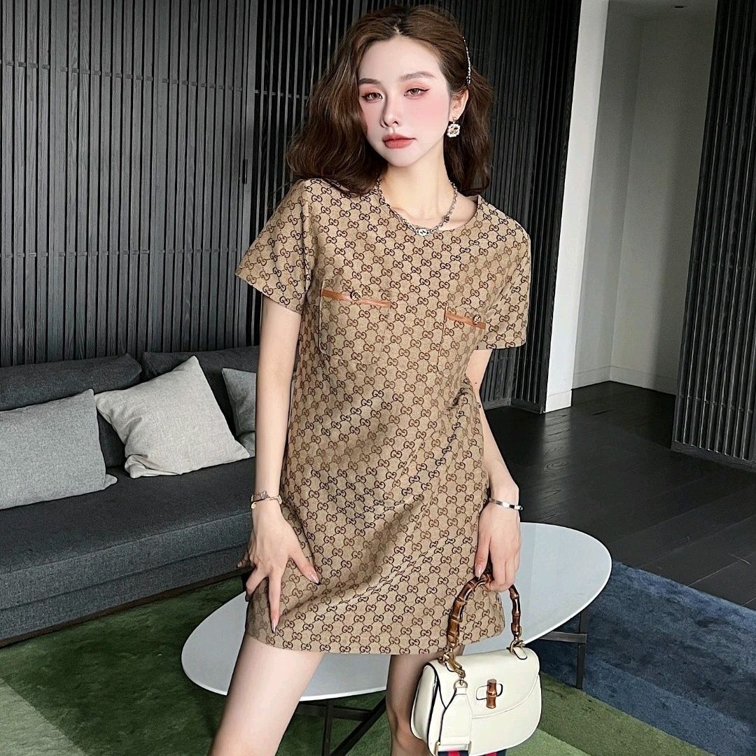 High-quality women's clothing 2023 spring and summer new heavy industry fashion slim button pocket embellished with zipper on the back of the dress