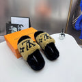 New wool slippers 1426010410