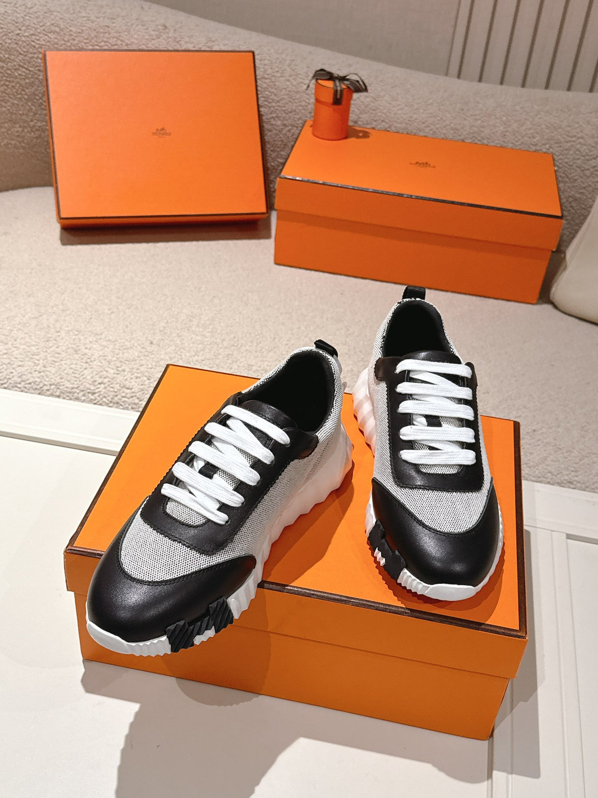 H Classic Couple Casual Sneakers 0726060805
