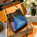 Fashion new messenger bag CWT1023080113