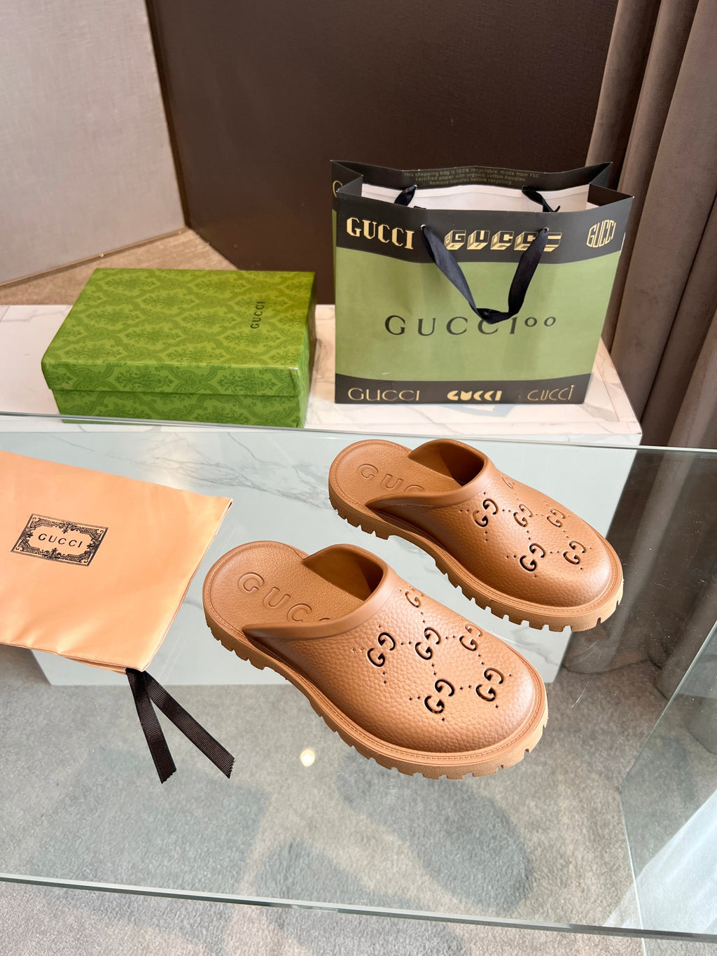 Gc's New Perforated Embroidered Sandals GC97710318