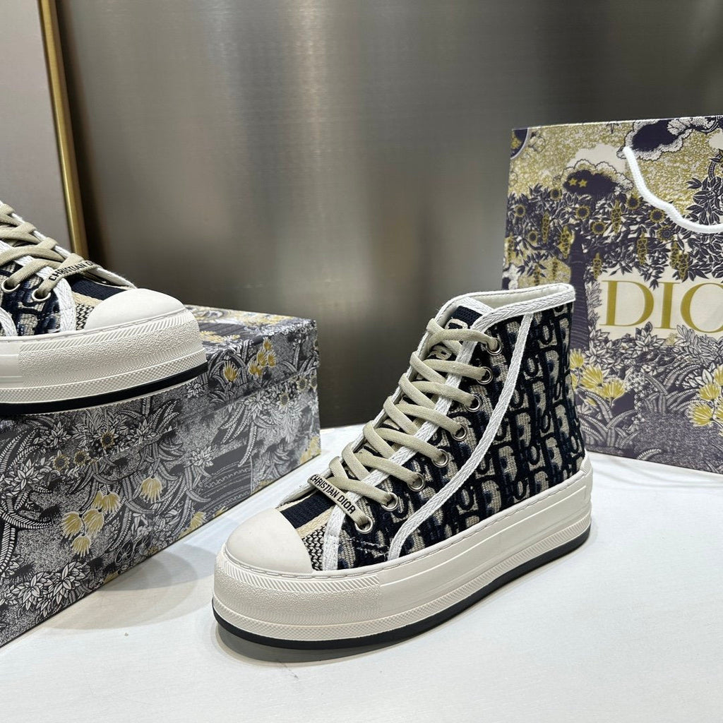 Fashion new high top casual sports shoes 1023120502