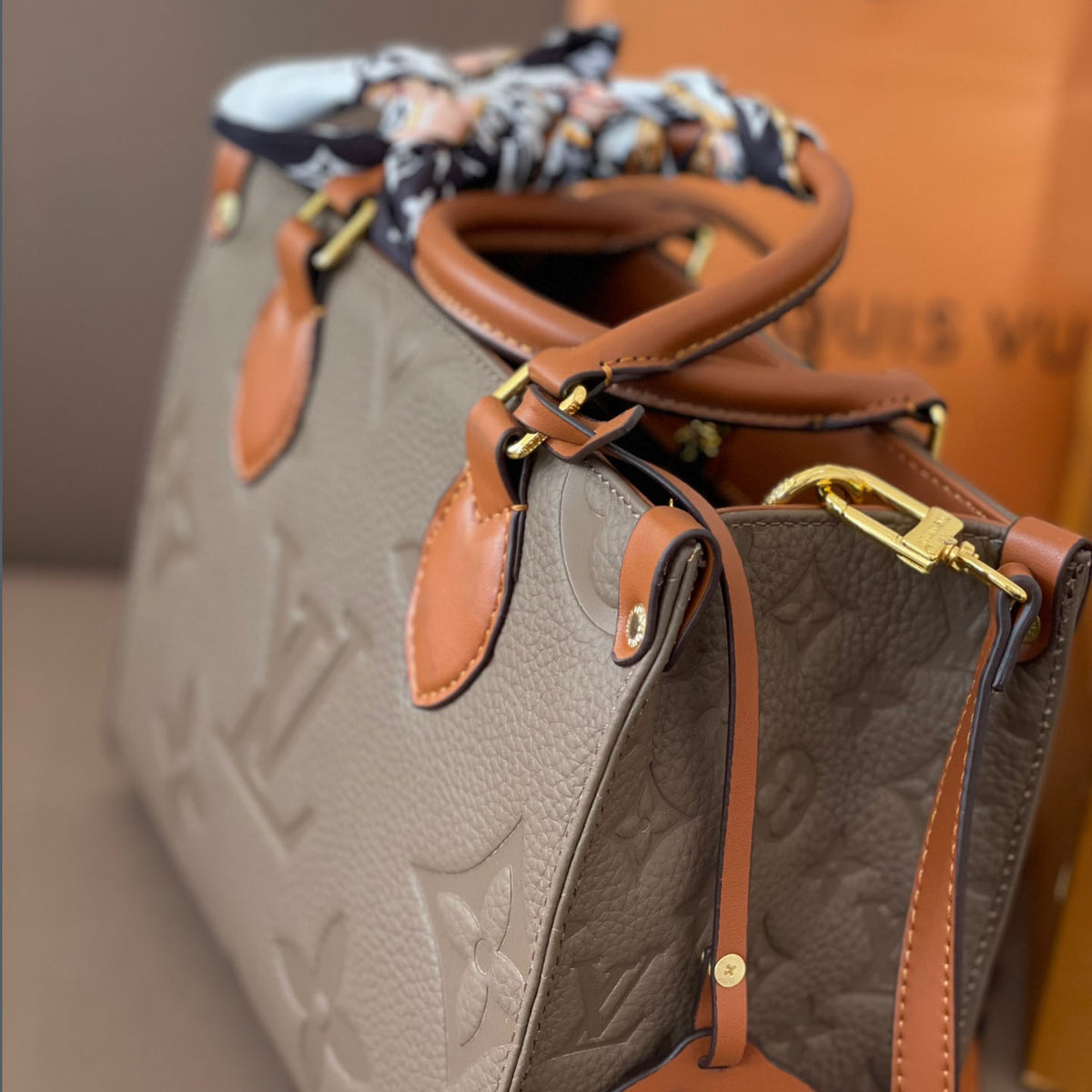L Fashion Embossed Cowhide Bag XC24092411