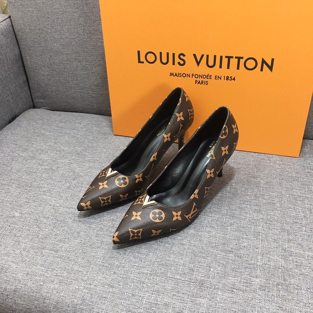 Fashion new versatile high heels 1023120507